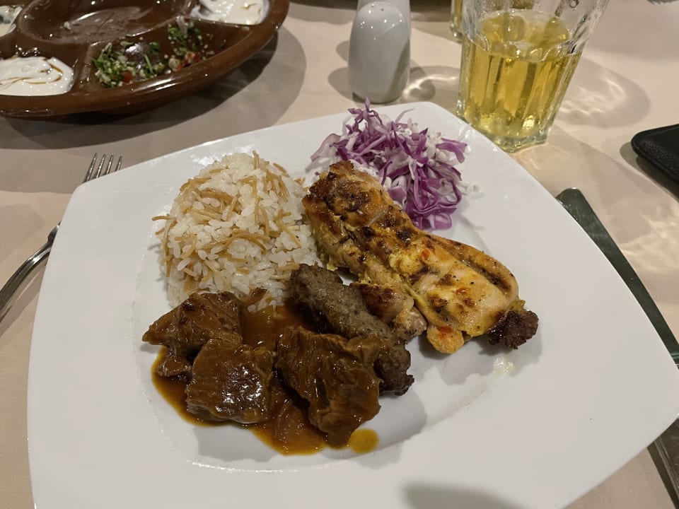 Gastro Brayka Bay Resort