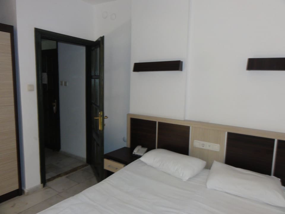 Zimmerausstattung Semt Luna Beach Hotel