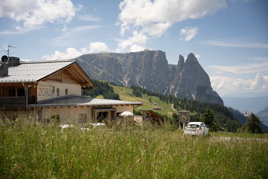 Außenansicht Berghotel Zorzi