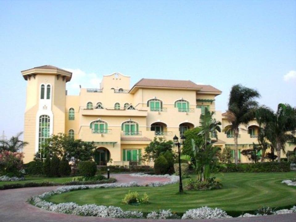 Movenpick media city cairo Mövenpick Hotel Cairo Media City