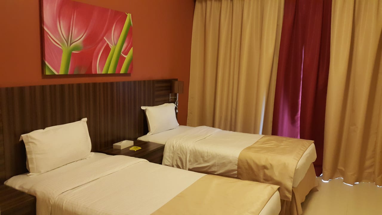 Twin bedroom Abidos Aparthotel Dubailand