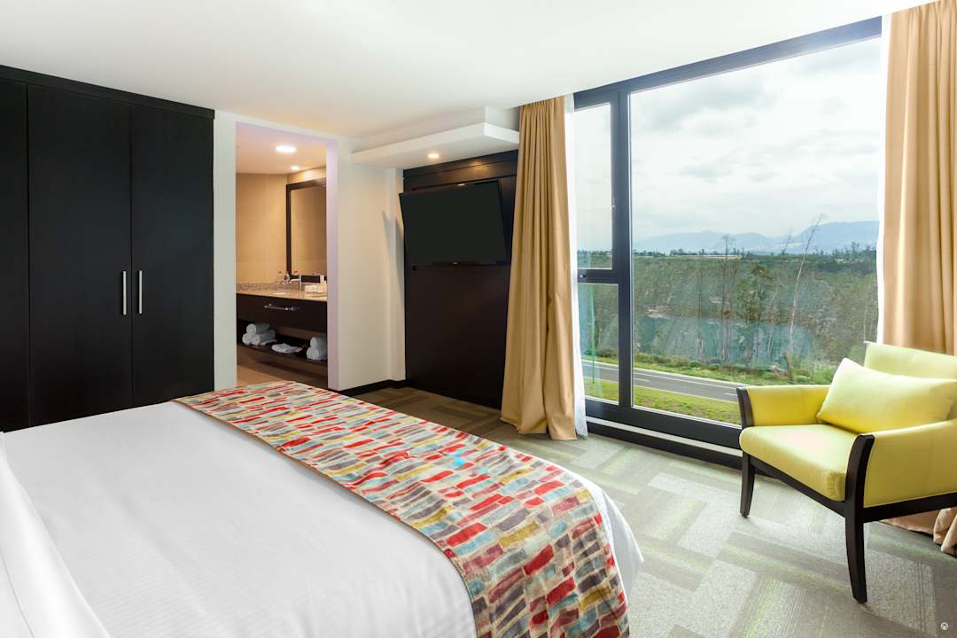 Zimmer Wyndham Quito Airport