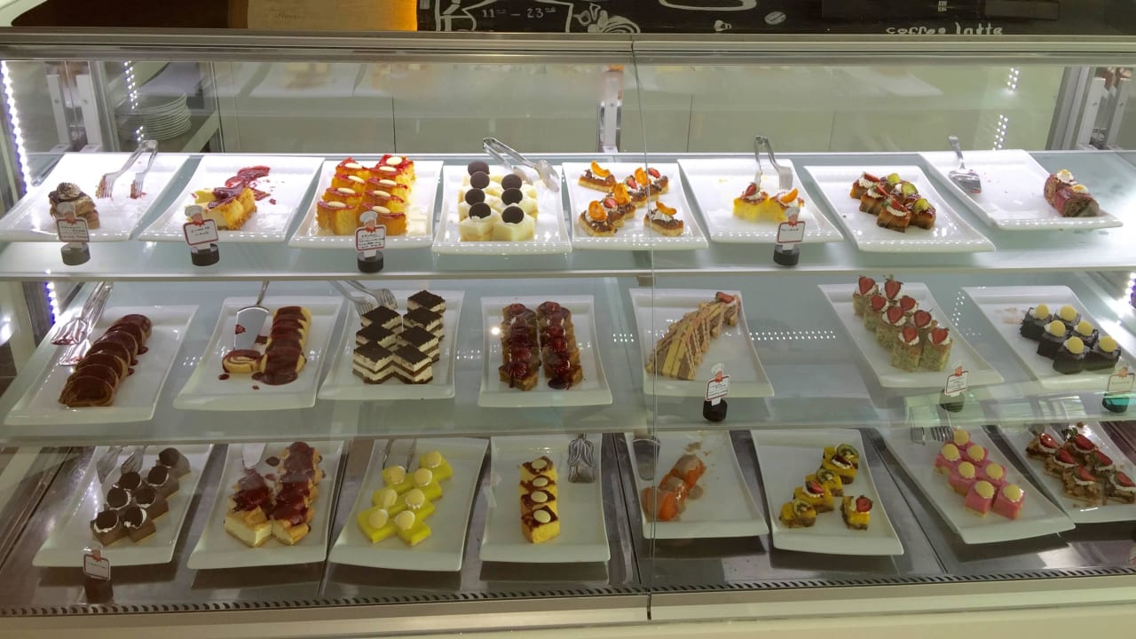 Patisserie Luna Blanca Resort & Spa