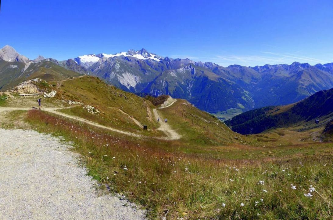 Blick v.d. Adlerlounge zum Großglockner Gradonna Mountain Resort