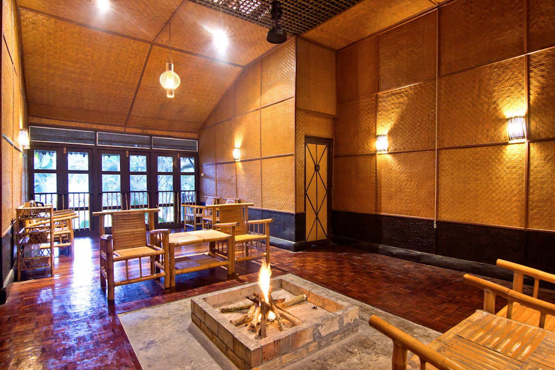 Fireplace Hotel Hmong Hilltribe Lodge