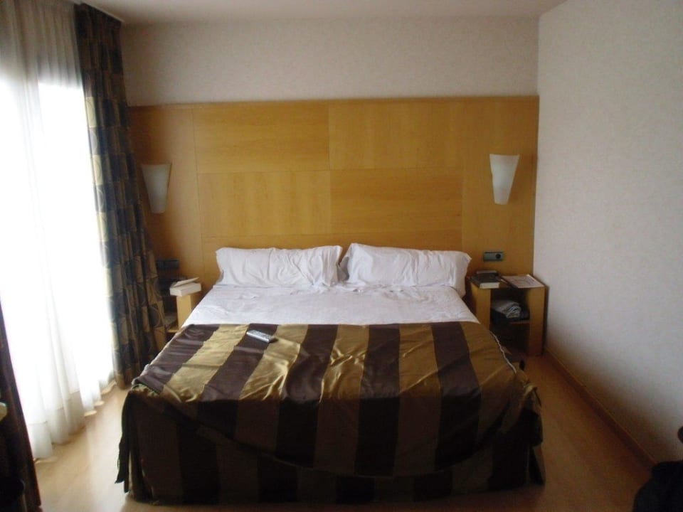 Das Zimmer Hotel Caledonian