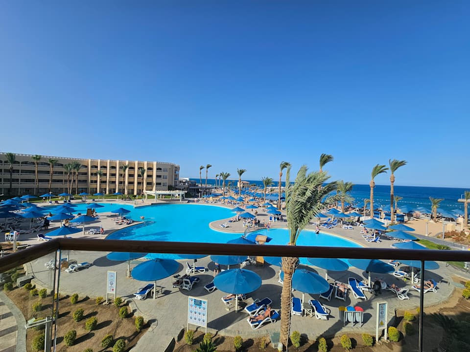 Pool Beach Albatros Resort