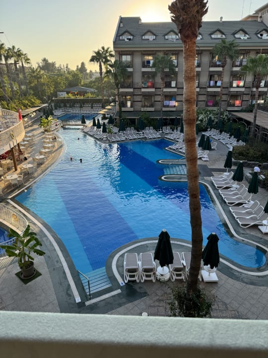 Pool Can Garden Resort