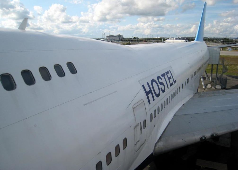 Fuselage Hostel Jumbo Stay