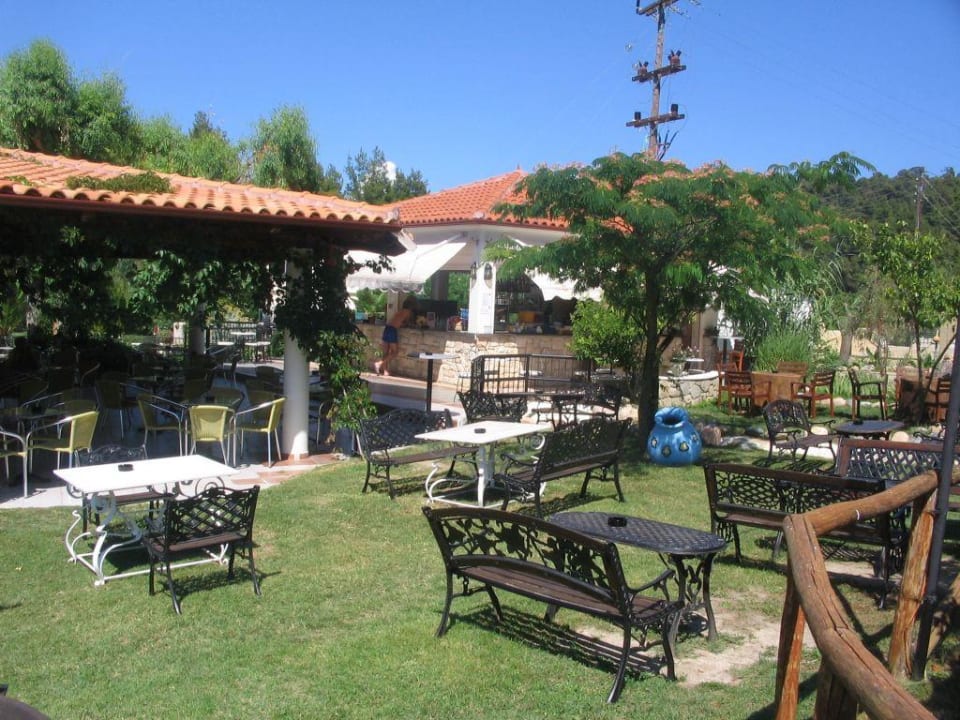 Pool bar Hotel Chrousso Village