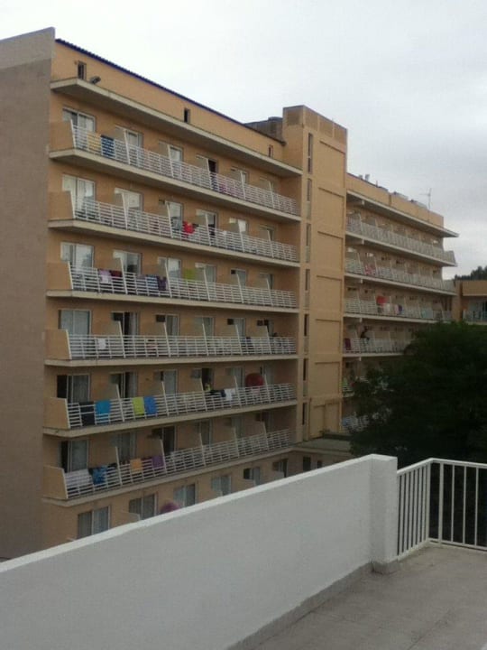 Blick auf eines der Häuser des Palma Bay, vom Gobi Ahoi! Urban Beach Hotel