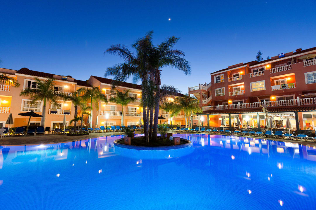 Caribe Pool Hotel El Duque