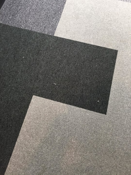 Im Gang. Schade Innside by Meliá Frankfurt Ostend