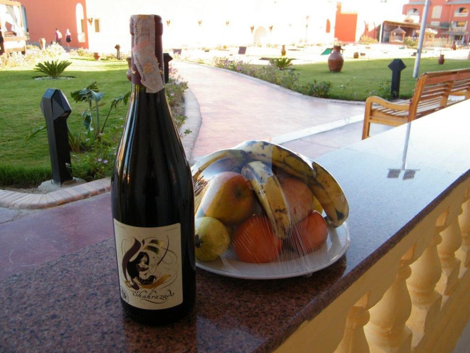 Приветствие Pickalbatros Alf Leila Wa Leila Resort - Neverland Hurghada