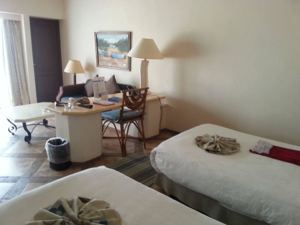 Wohnbereich Pickalbatros Citadel Resort