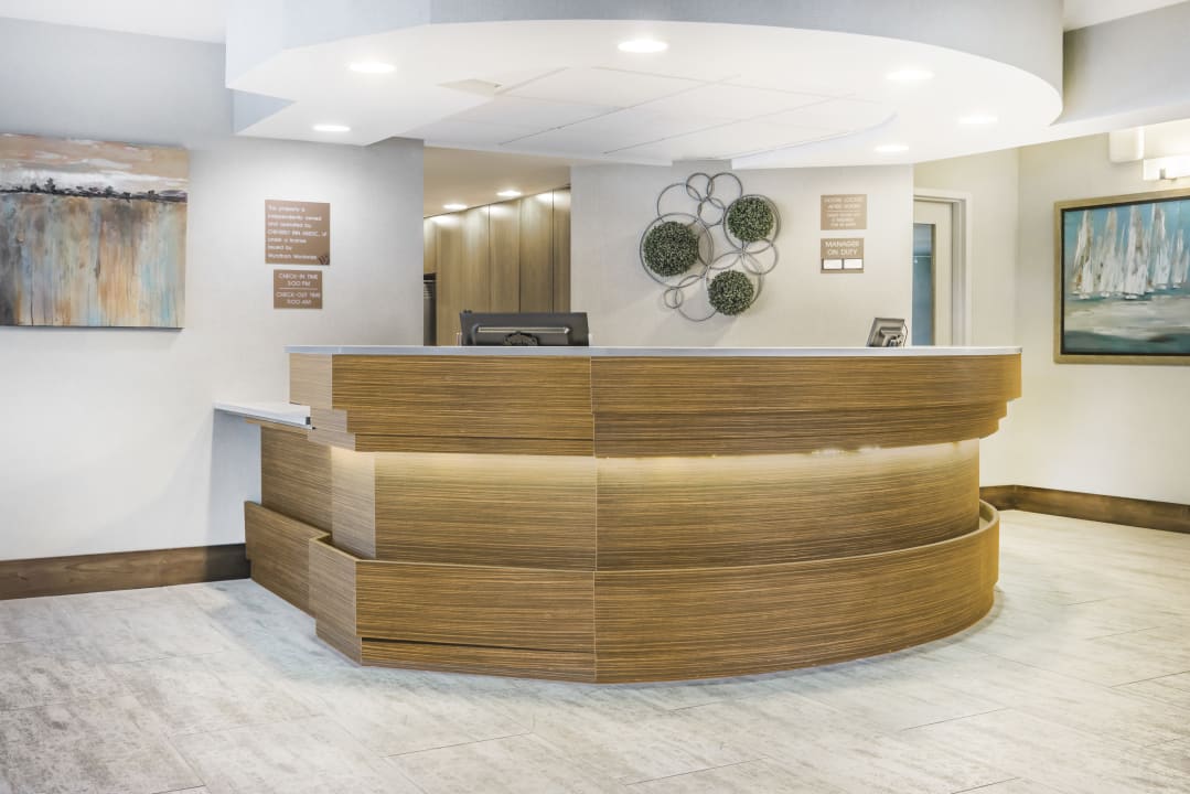 Lobby Wyndham Garden Washington DC North / BW Parkway