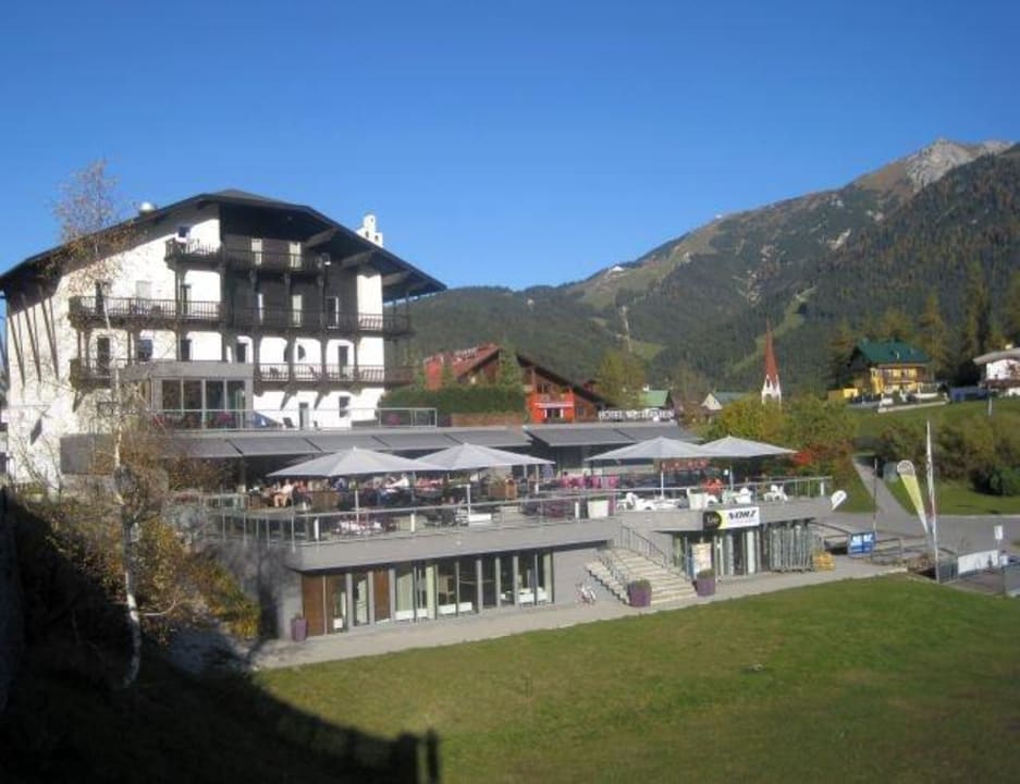 Terrassenansicht Hotel Wetterstein