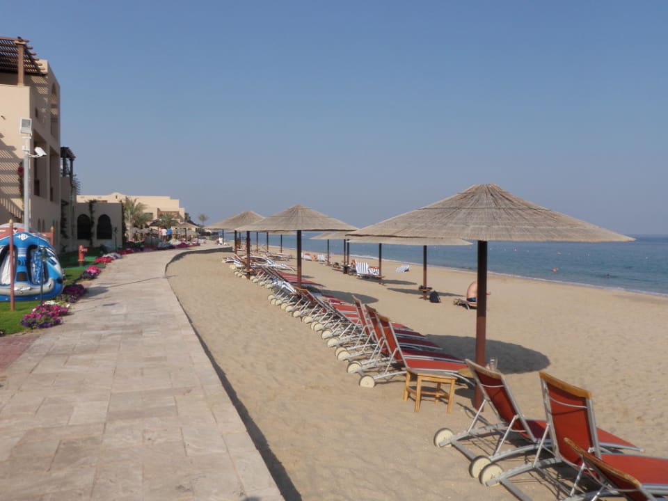 Hotel-Strand Miramar Al Aqah Beach Resort