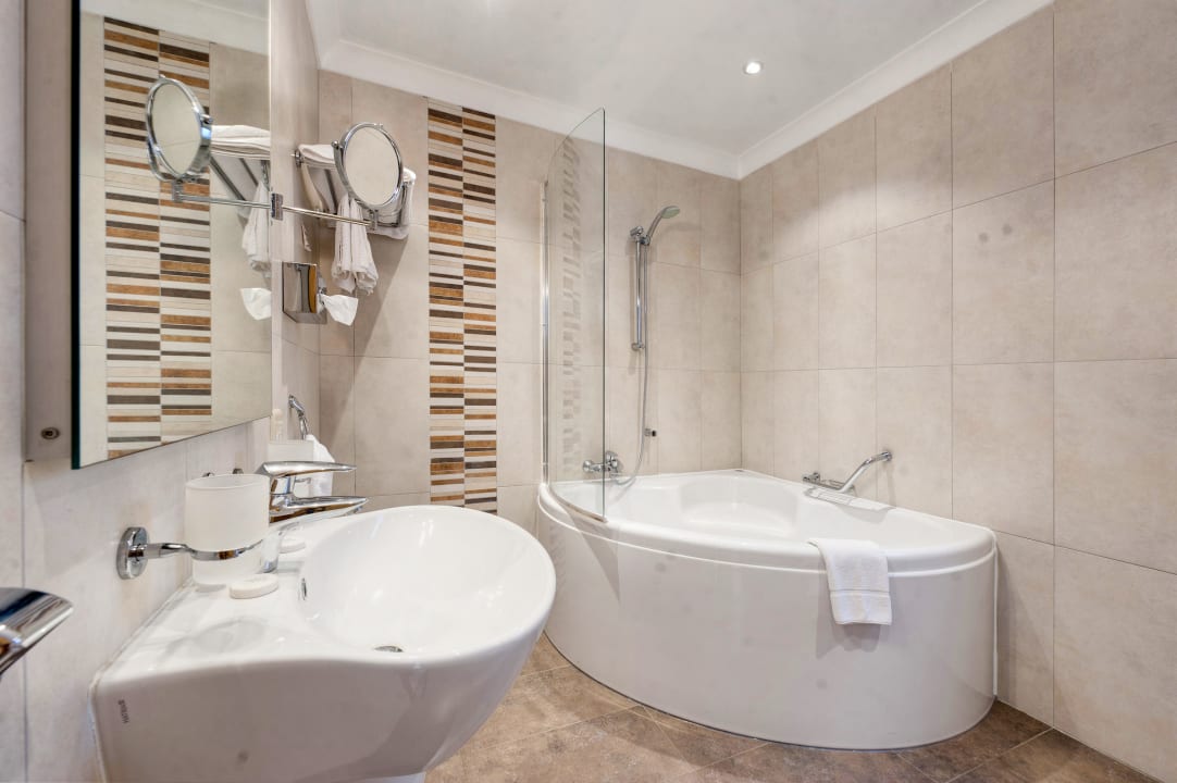 Zimmer Paradise Bay Resort Hotel