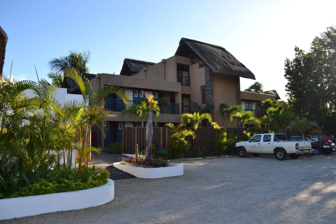 Wygląd zewnętrzny hotelu  Veranda Pointe aux Biches Hotel