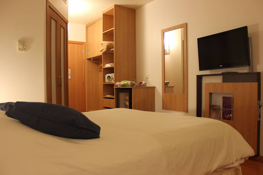 Bed and TV Hotel Novotel Porto Alegre Airport