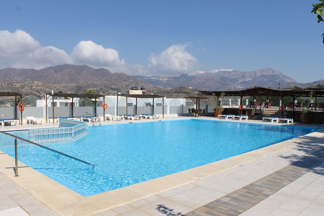 Der schöne Pool Hotel Seven Stars