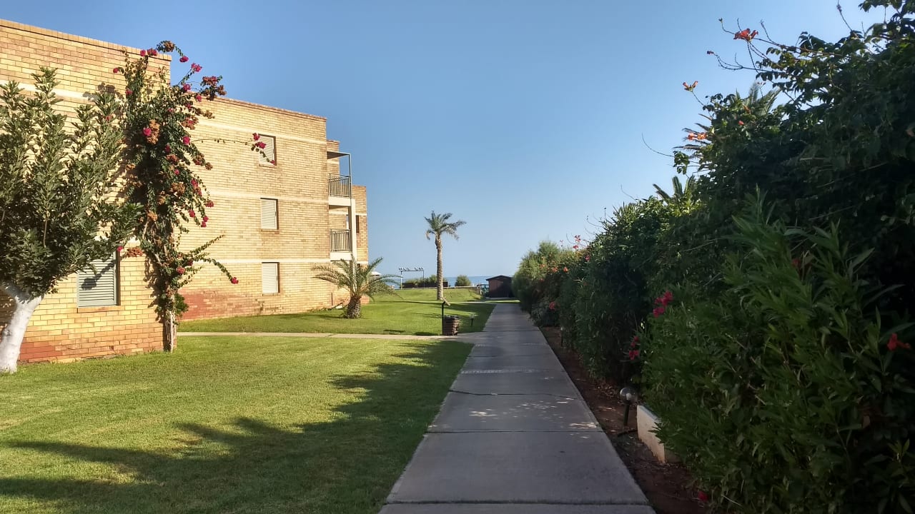 Gartenanlage Bella Beach Hotel