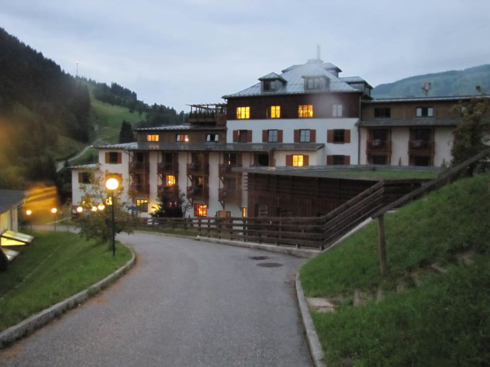 Abenspaziergang am Sporhotel Wagrain Sporthotel Wagrain