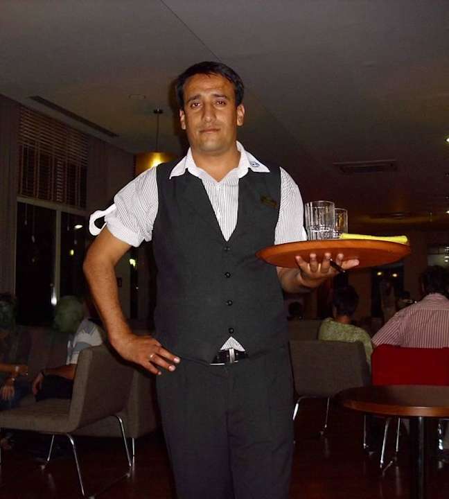 Origineller Bar-Kellner Sunis Evren Beach Resort Hotel & Spa
