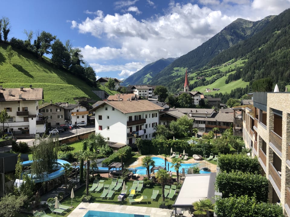 Ausblick STROBLHOF Active Family SPA Resort