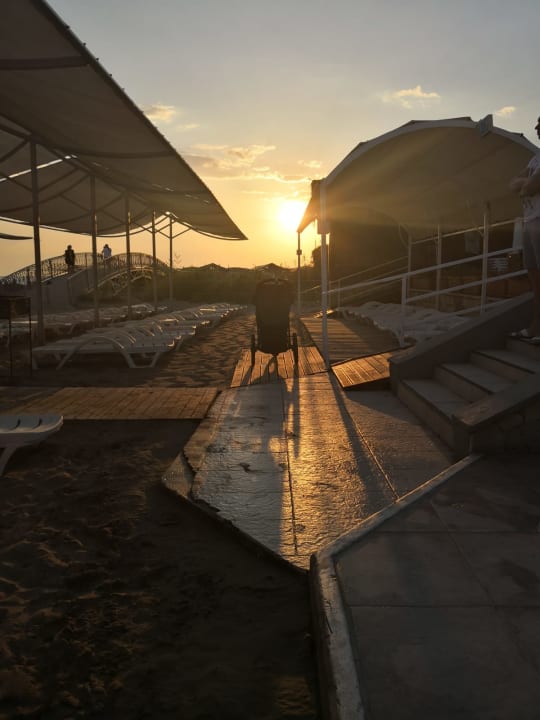 Strand Luna Blanca Resort & Spa
