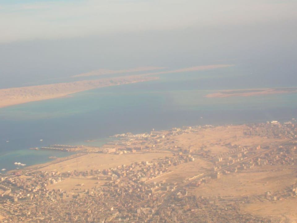 Bild aus dem Flugzeug Arabia Azur Resort