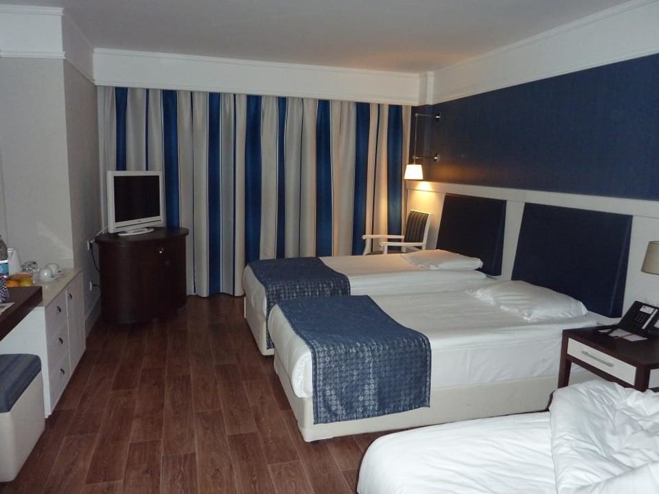 Renoviertes Hotelzimmer Club Grand Side