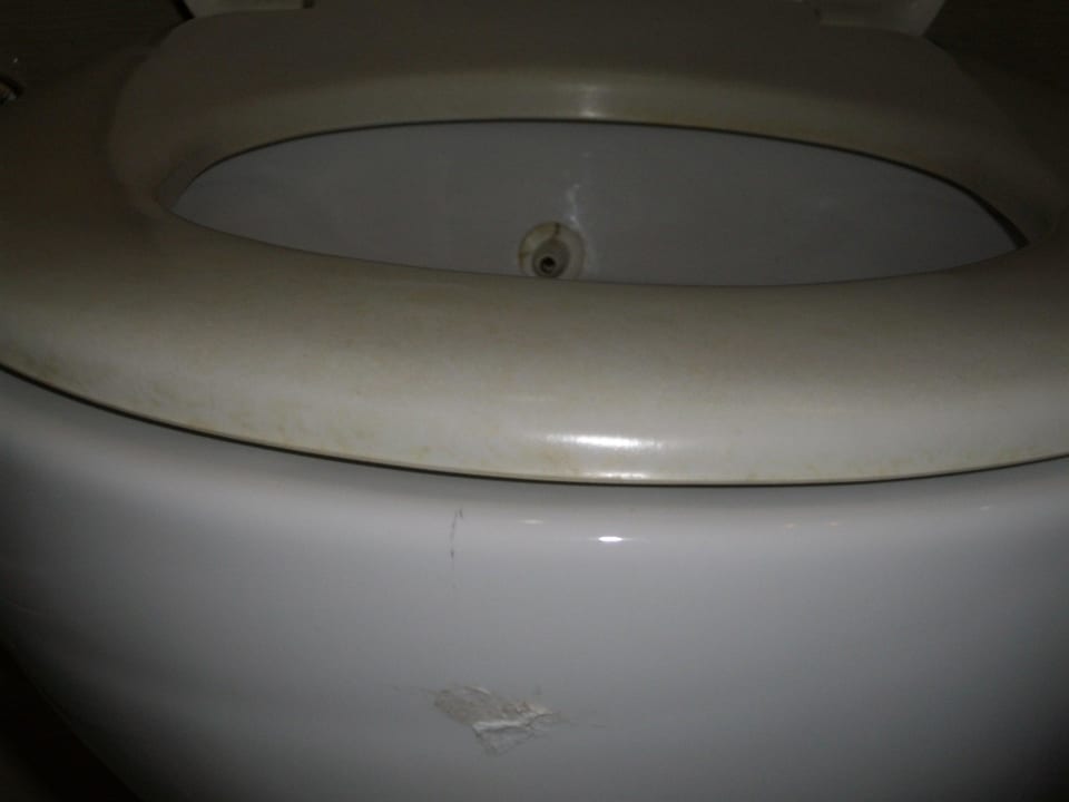 Albtraumzimmer - Klo Büyük Hotel