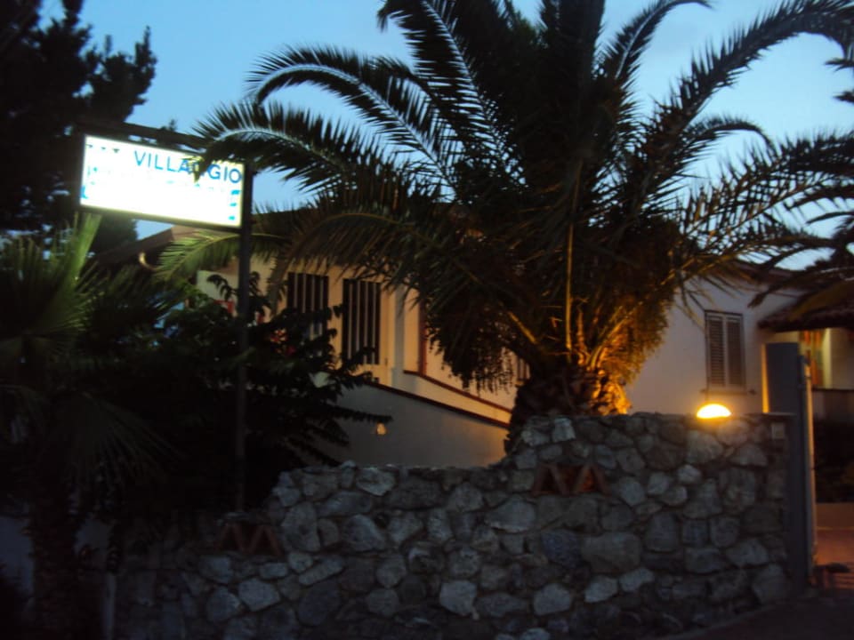 Haupteingang Villagio Villaggio Baia d'Ercole