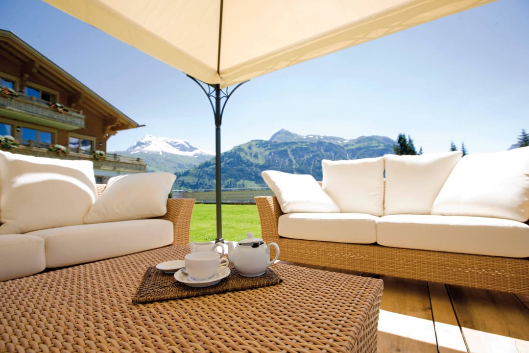 Ein gemütlicher Kaffee auf der Terrasse Burg Vital Resort