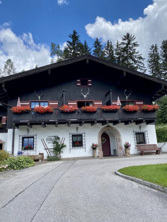 Außenansicht Landhotel Erlhof