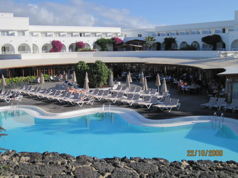 Großer Pool Relaxia Olivina