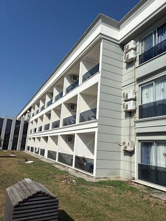 Außenansicht Hotella Resort & Spa