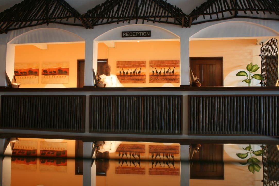 Lobbyimpressionen Bahari Beach Hotel