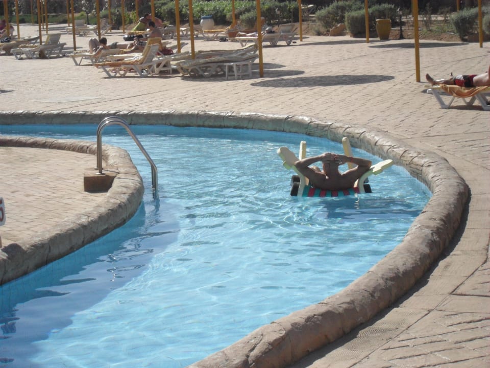 Basen Parrotel Aqua Park Resort