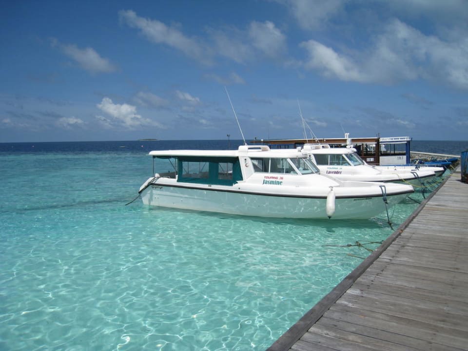 Steg und Boote Eri Maldives