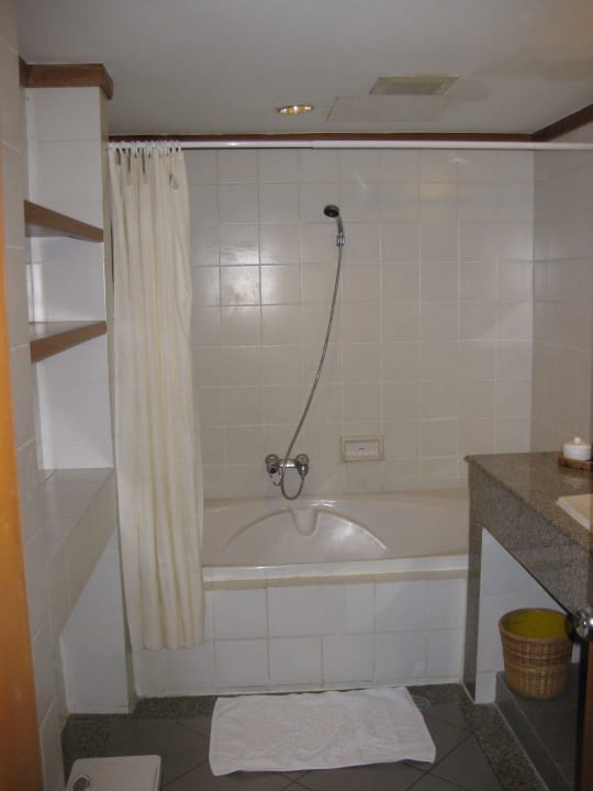 Bad Pantip Suites Sathorn