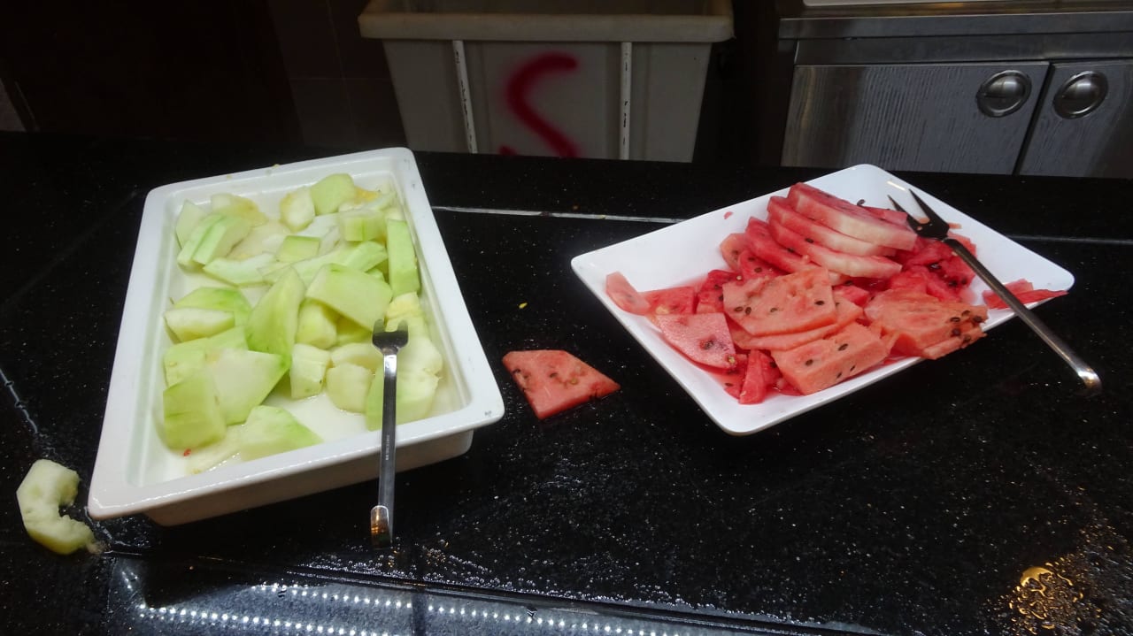 Und hier die "vergewaltigten" Melonen VONRESORT Golden Coast