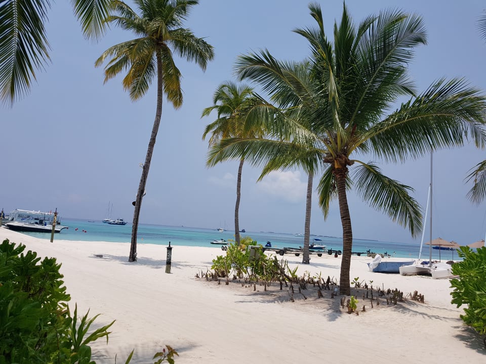 Strand Kuredu Island Resort & Spa