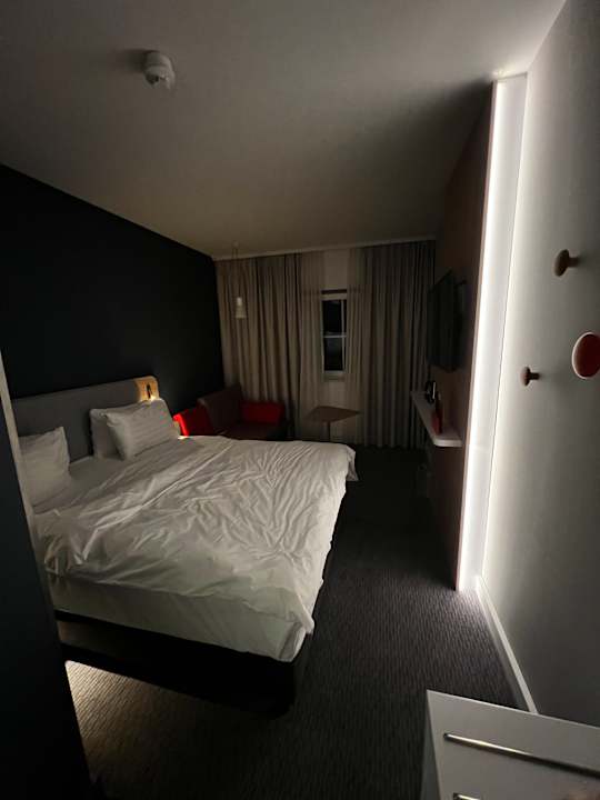 Zimmer Holiday Inn Express Frankfurt - Airport