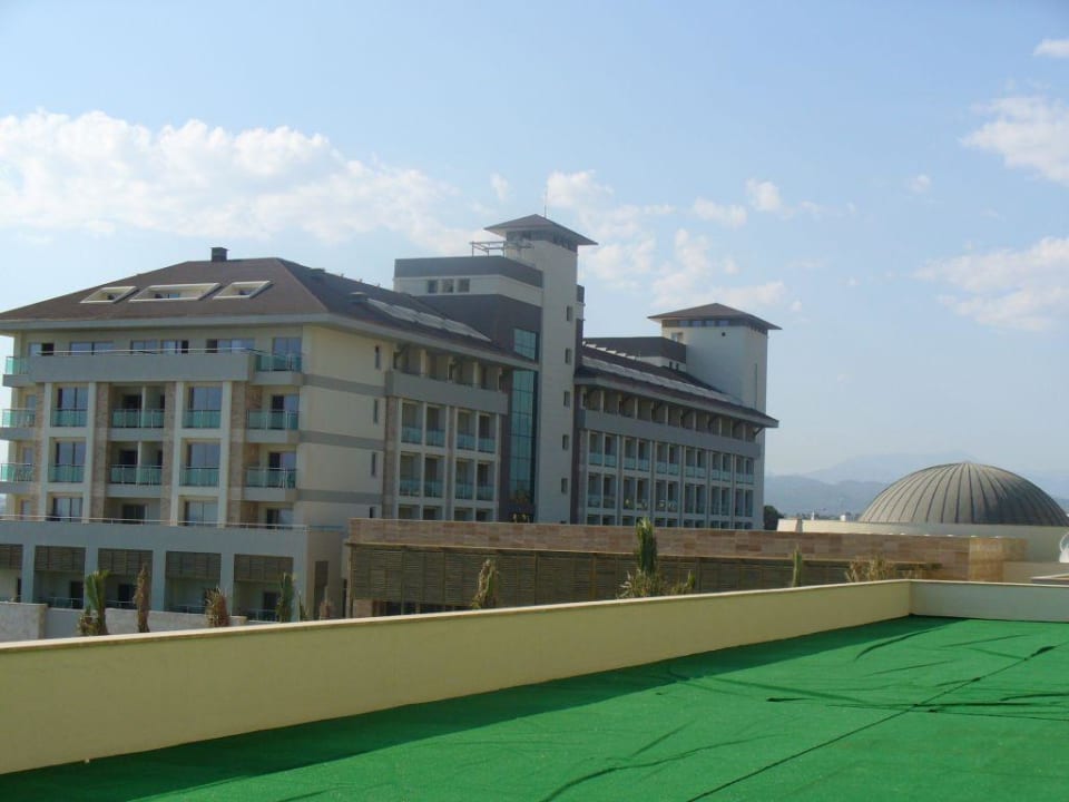 Aussicht auf das zweite Gebäude (Zimmer1119) Sunis Kumköy Beach Resort Hotel & Spa