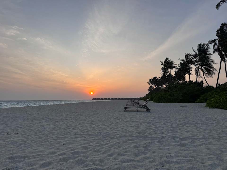 Strand Sun Siyam Iru Fushi