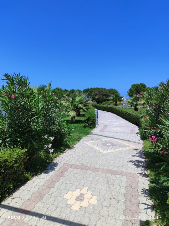 Gartenanlage Mythos Palace Resort & Spa