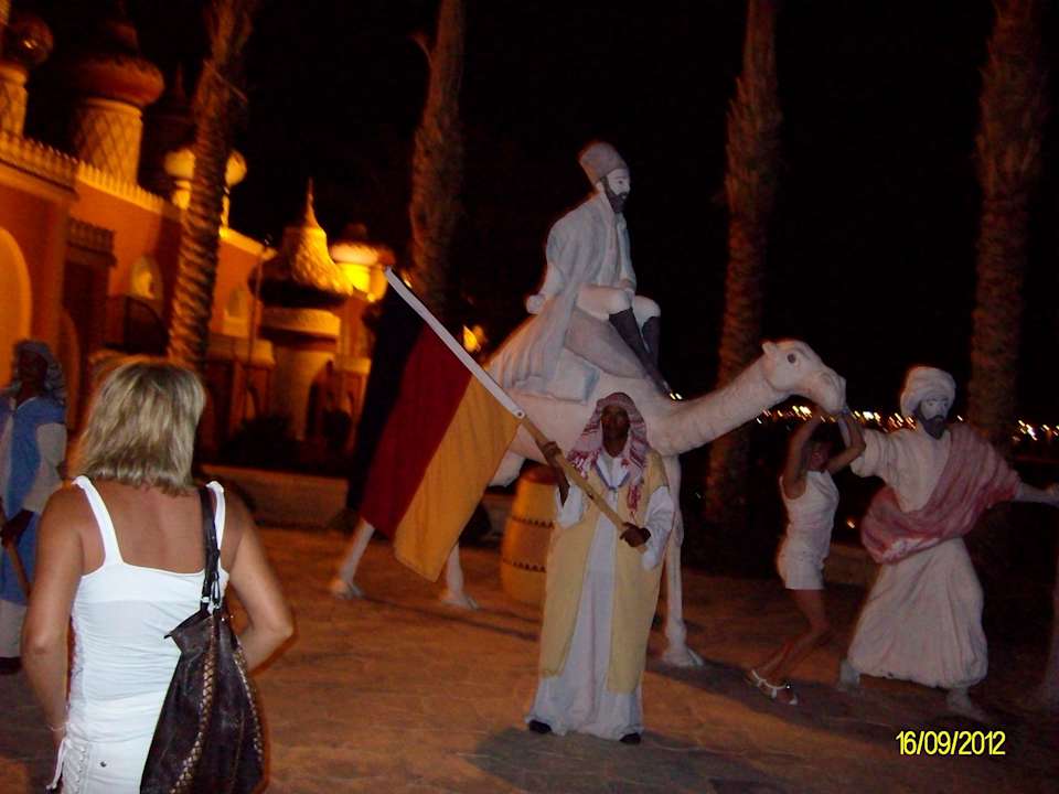 Kurz vor der Show Pickalbatros Alf Leila Wa Leila Resort - Neverland Hurghada